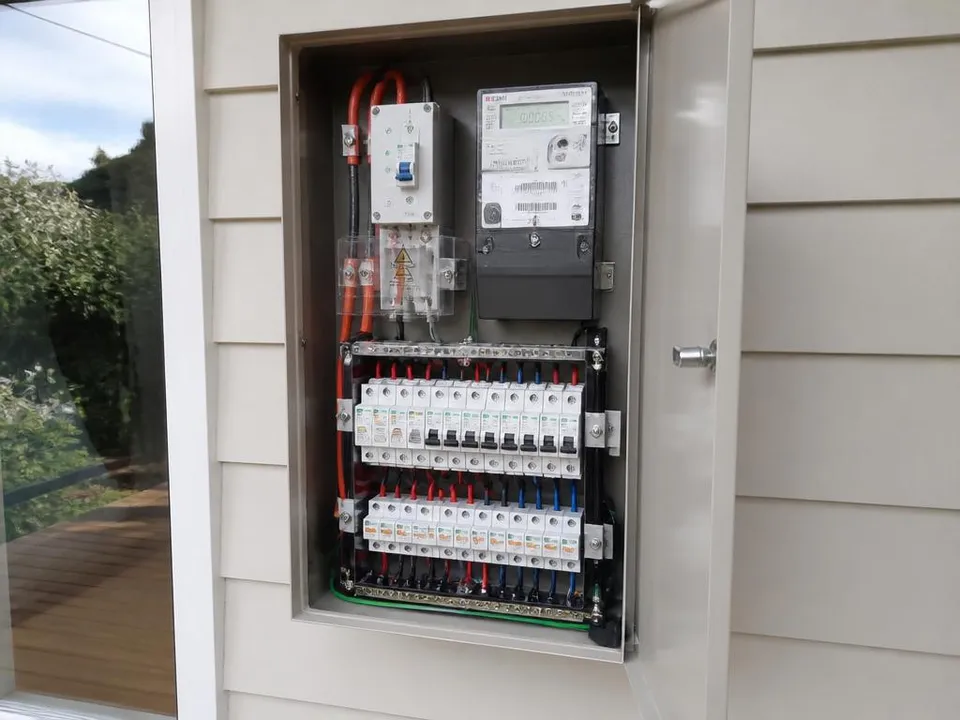 Replacement switchboard with a new meter and a full row of RCBOs at a Langwarrin home